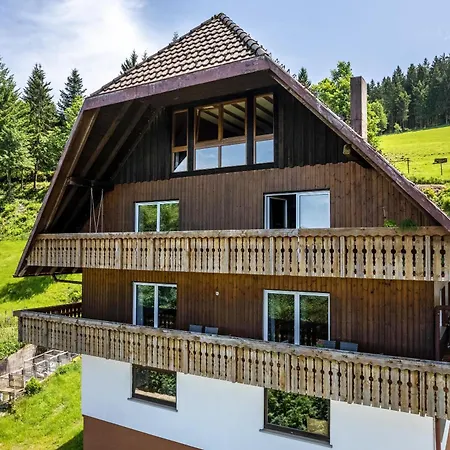 Fuchsmichelhof 4 *