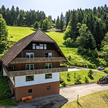 Fuchsmichelhof 4 Apartament